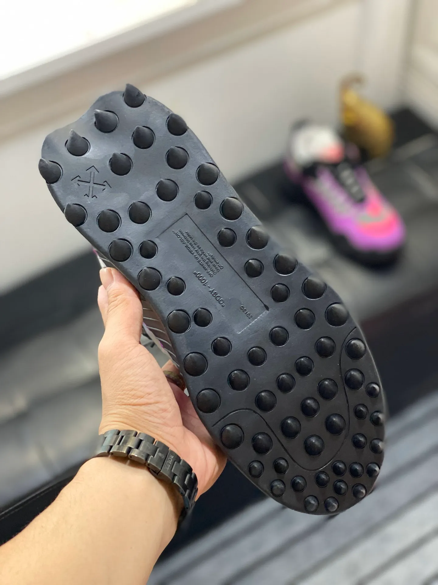 Men's Men's Shoes💰480🌼【New Style】High-end Boutique-🤷‍♂🤷‍♂OFF-WHITE x Air Jordan 】1 The joint shoe has been highly concerned by everyone since its design. The new shoe is shown in the popular Chicago bull white and yellow LOGO color scheme. The shoe body is made of cowhide, cow suede, and other materials. In addition to the X hidden on the inside of the leather, the oversized Swoosh, OFF-WHITE for Nike, Air Jordan 1 birth information and AIR are displayed on both sides of the shoe. The iconic details of OFF-WHITE can be seen on the sole and insole. You can choose a pair if you like the style. Code: 39-44 (45 can be customized